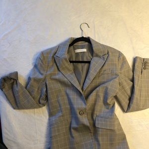 Women’s Grey plaid blazer